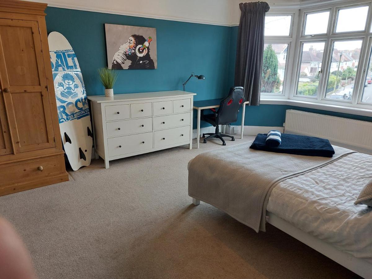 Beach House, With Bbq Lodge And Hot Tub! Bornemouth Extérieur photo