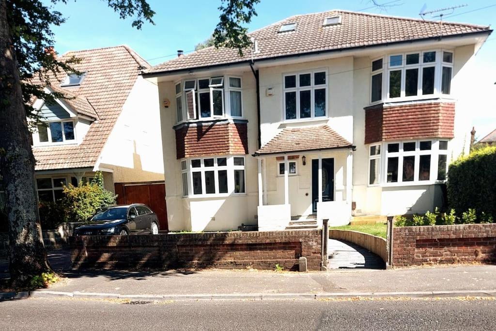 Beach House, With Bbq Lodge And Hot Tub! Bornemouth Extérieur photo