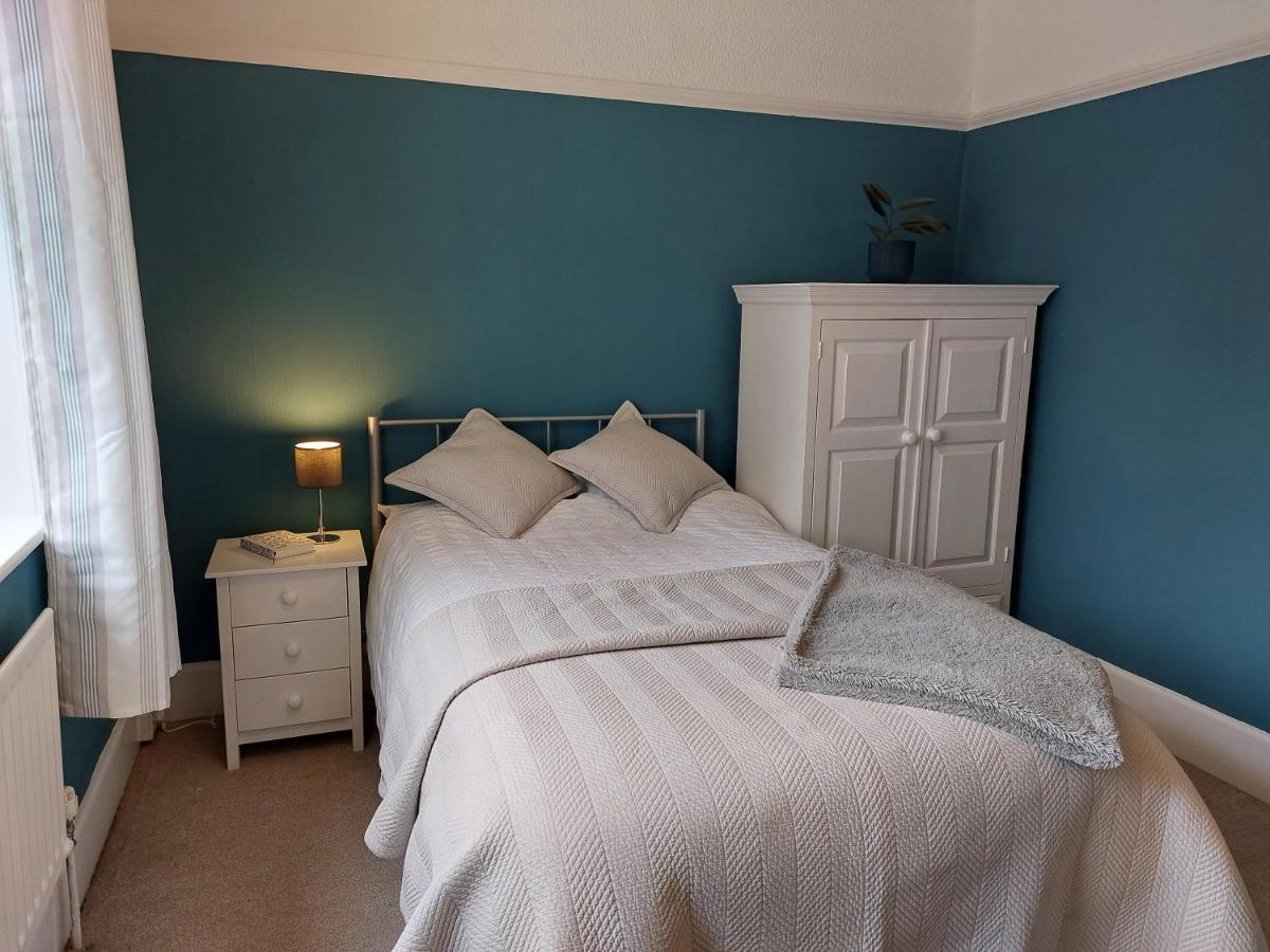 Beach House, With Bbq Lodge And Hot Tub! Bornemouth Extérieur photo